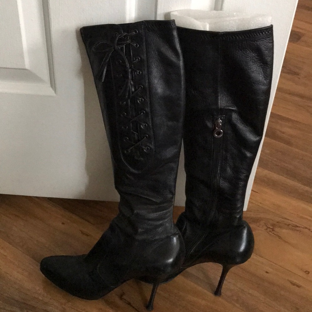LeSilla- High Black Boots